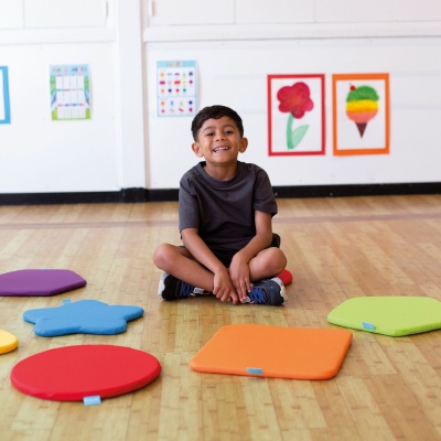 Rainbow Geometric Shaped Mats & Holdall