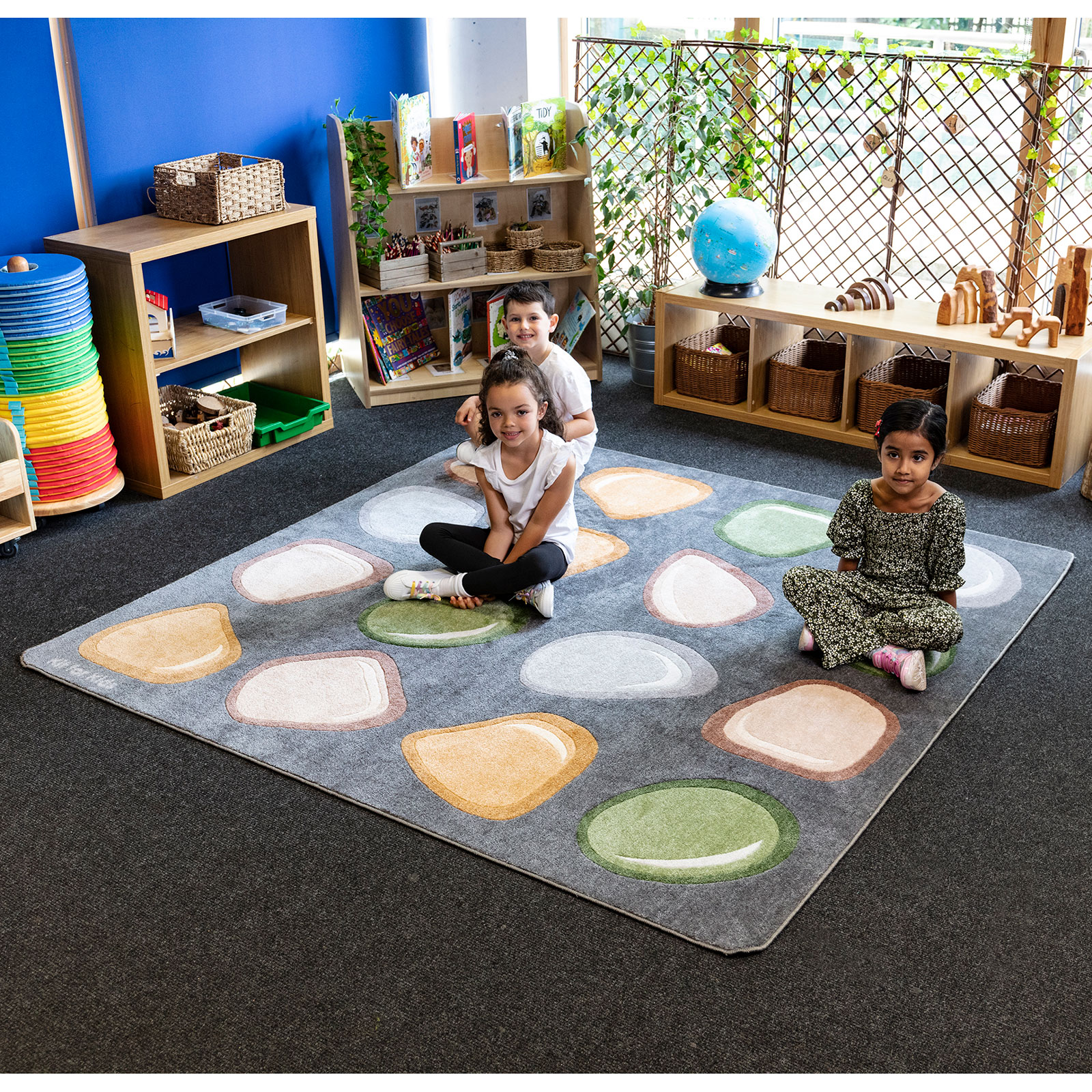 Natural World Carved Pebble Placement Carpet